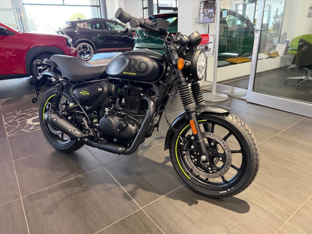 Royal Enfield HNTR